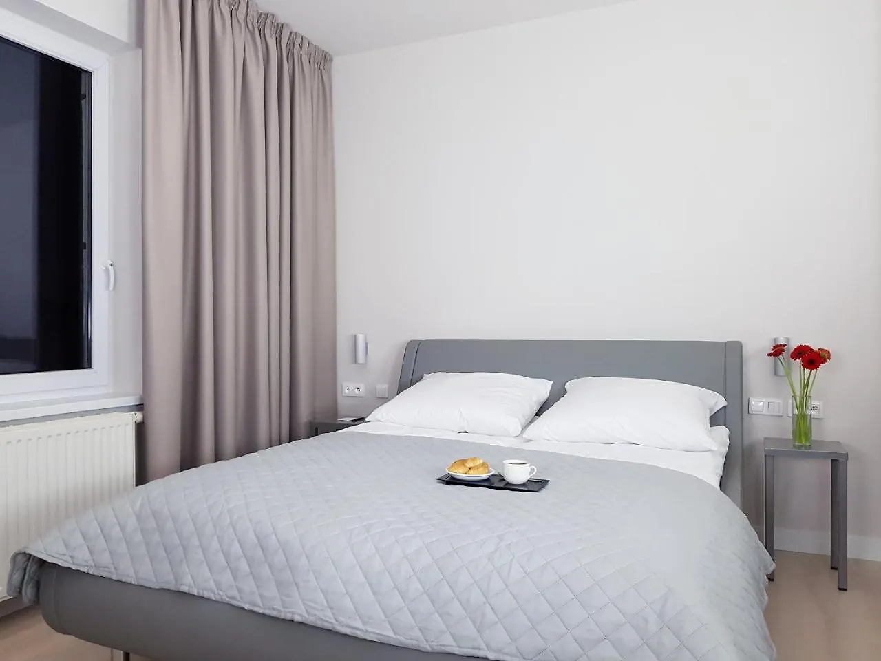 Chopin Apartments - Eco Warsaw Aparthotel
